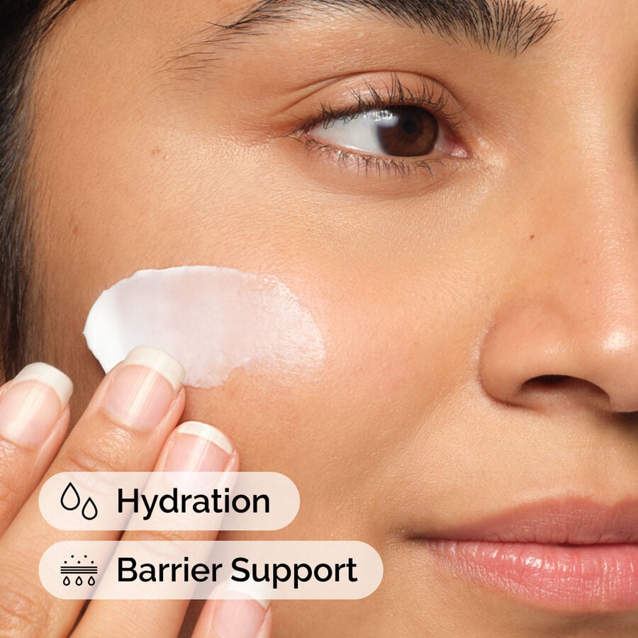 natural-moisturizing-factors-ha-b6 ord-natural-moisturizing-factors-ha-model-application-with-benefits.jpg